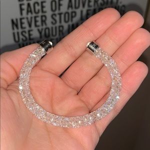 VERY NICE SWAROVSKI CRYSTAL BRACELET//NEW